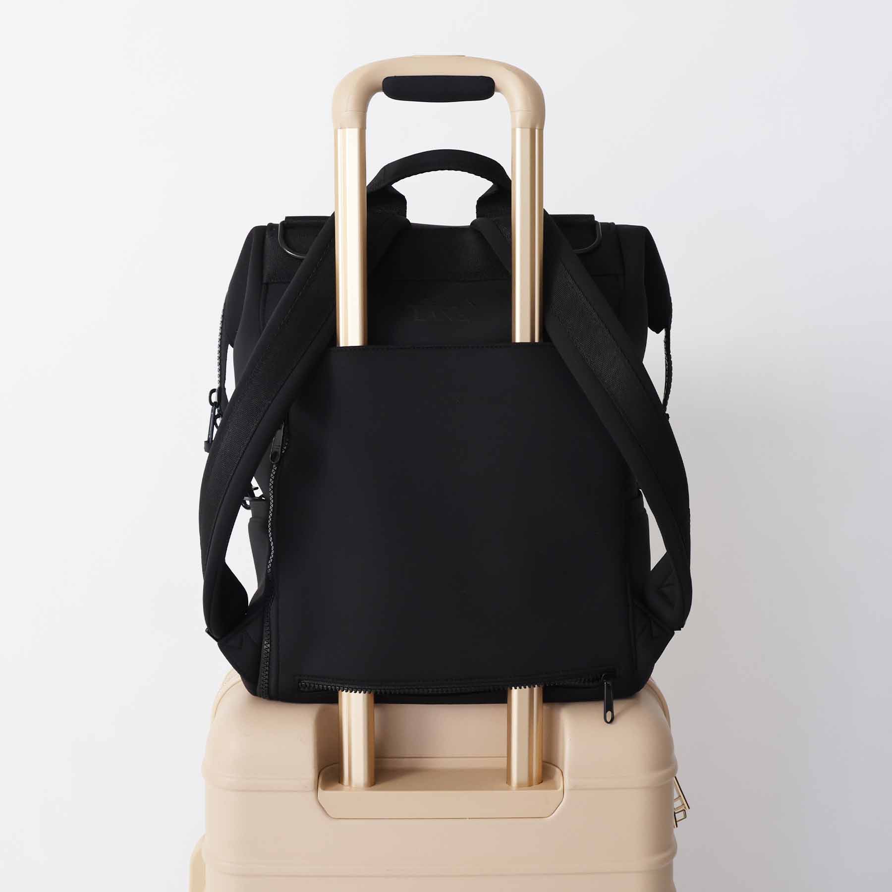 1033-weslie-diaper-backpack-black-1.webp