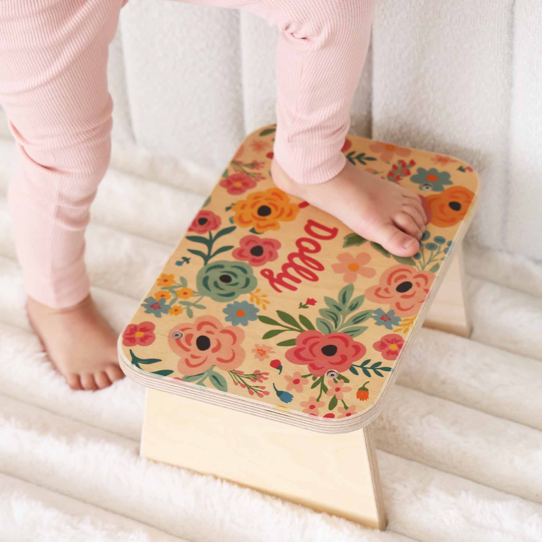 10385-kids-personalized-step-stool-pretty-poppies-1.jpg