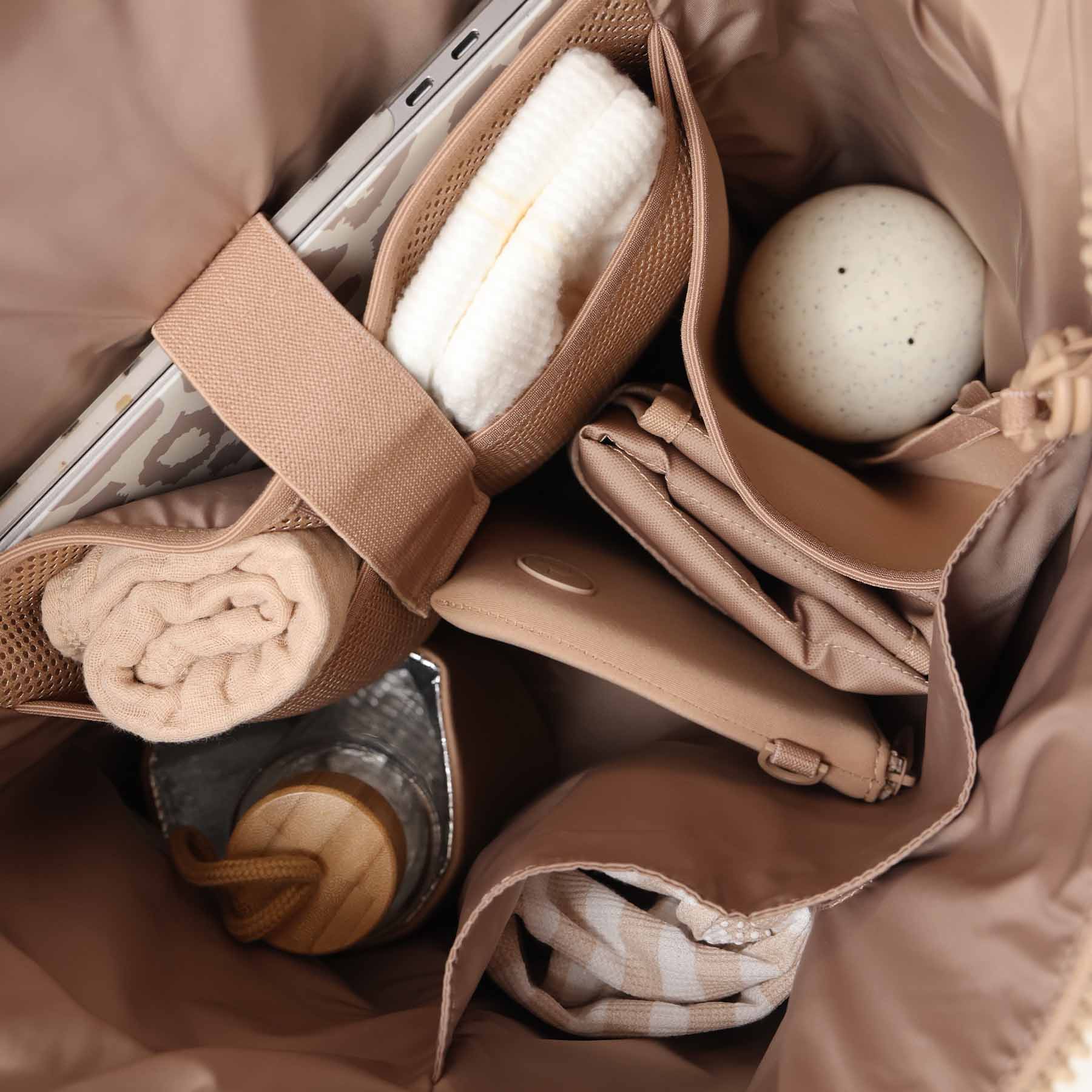 1042-lane-convertible-diaper-bag-tote-fawn-1.jpg