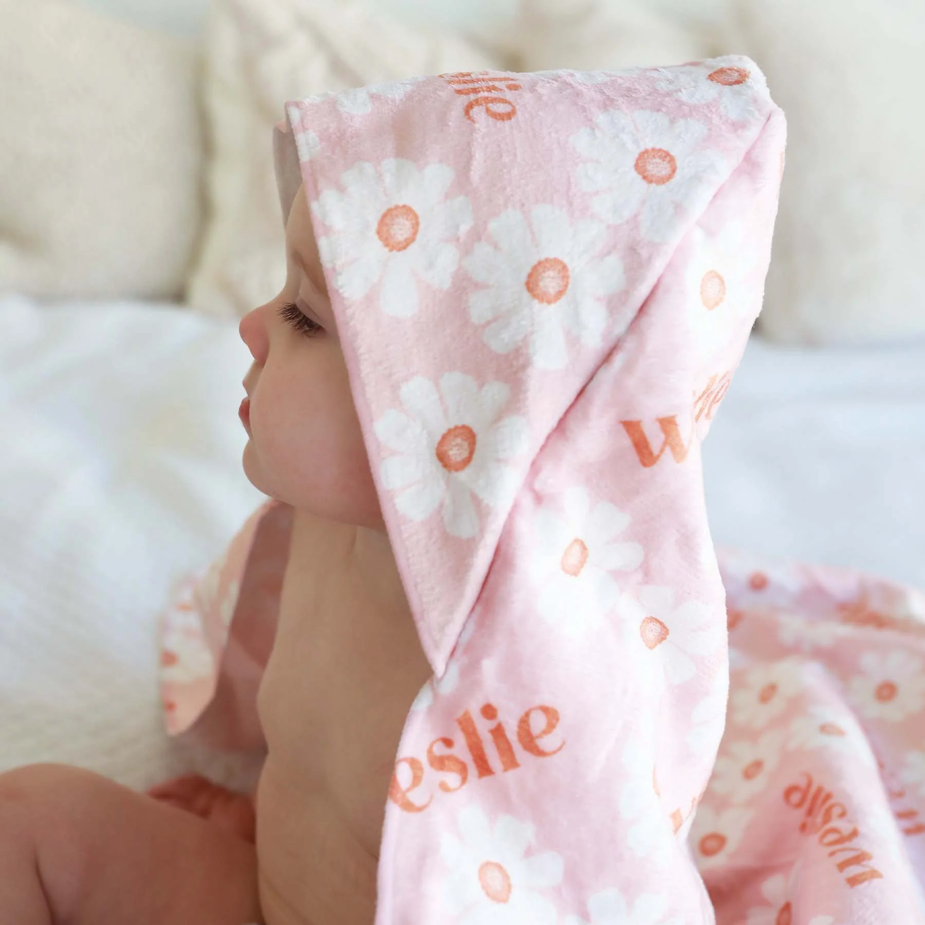 12735-personalized-hooded-towel-peach-dream-1.jpg
