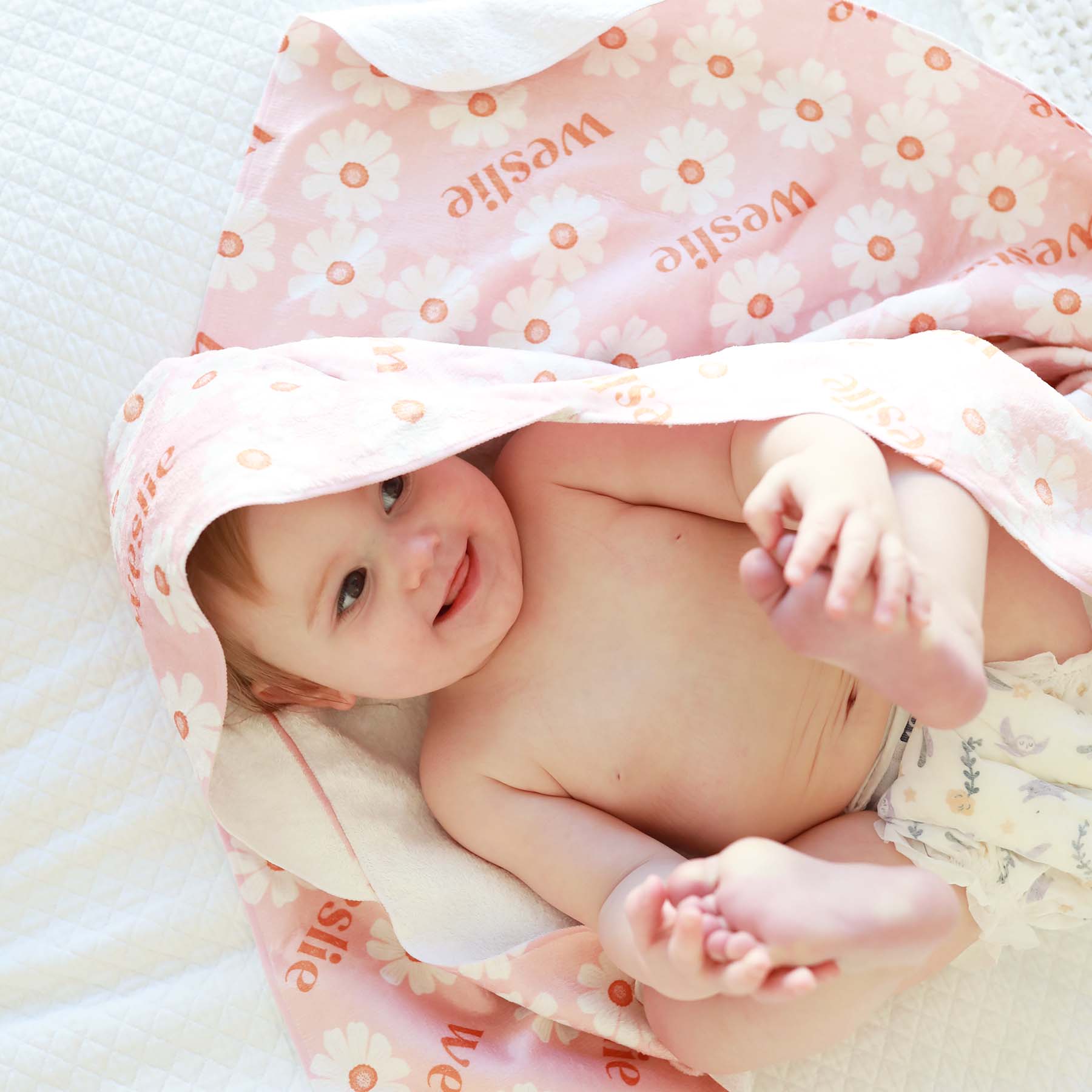 12735-personalized-hooded-towel-peach-dream-1.jpg