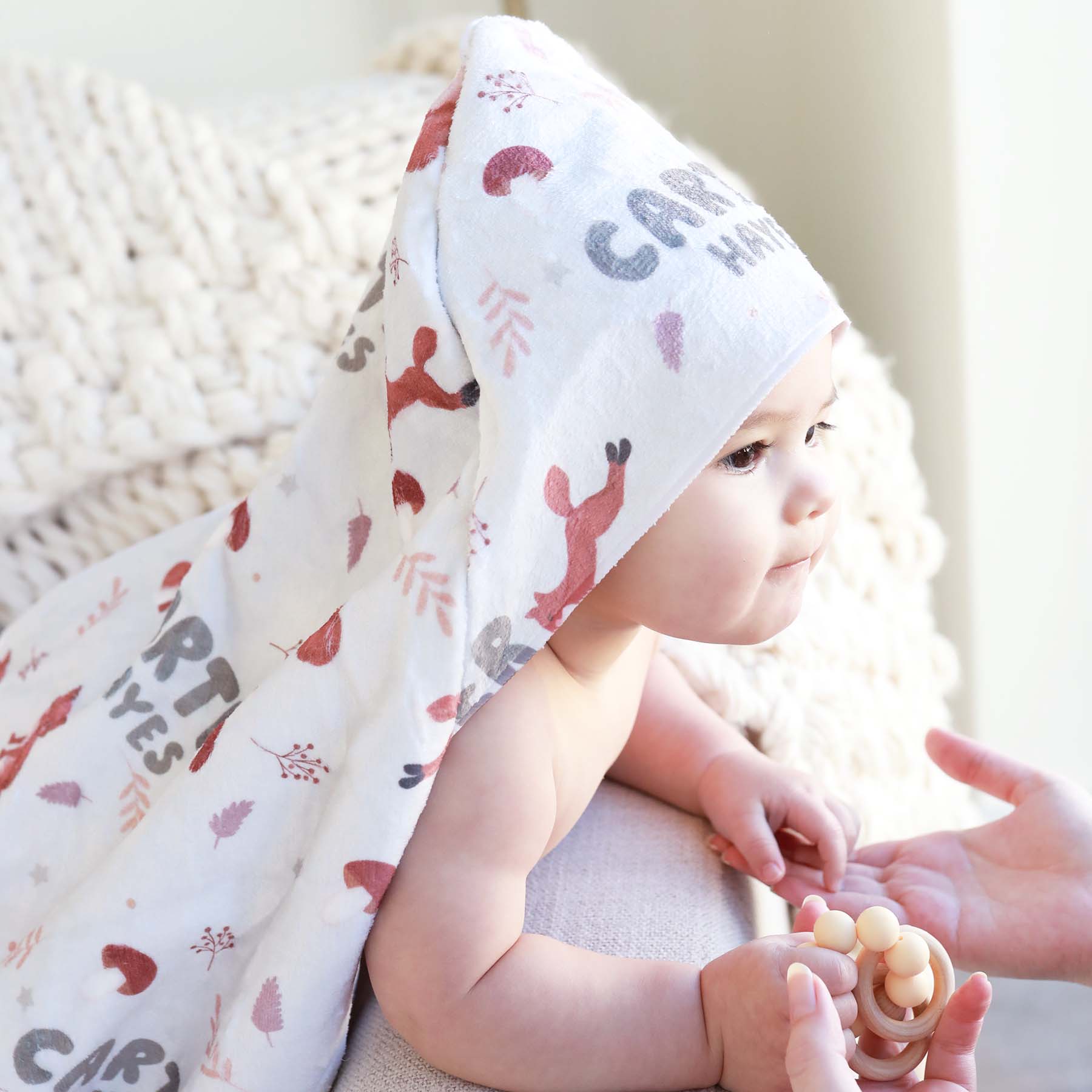 Personalized Hooded Towel | Red Fox Run