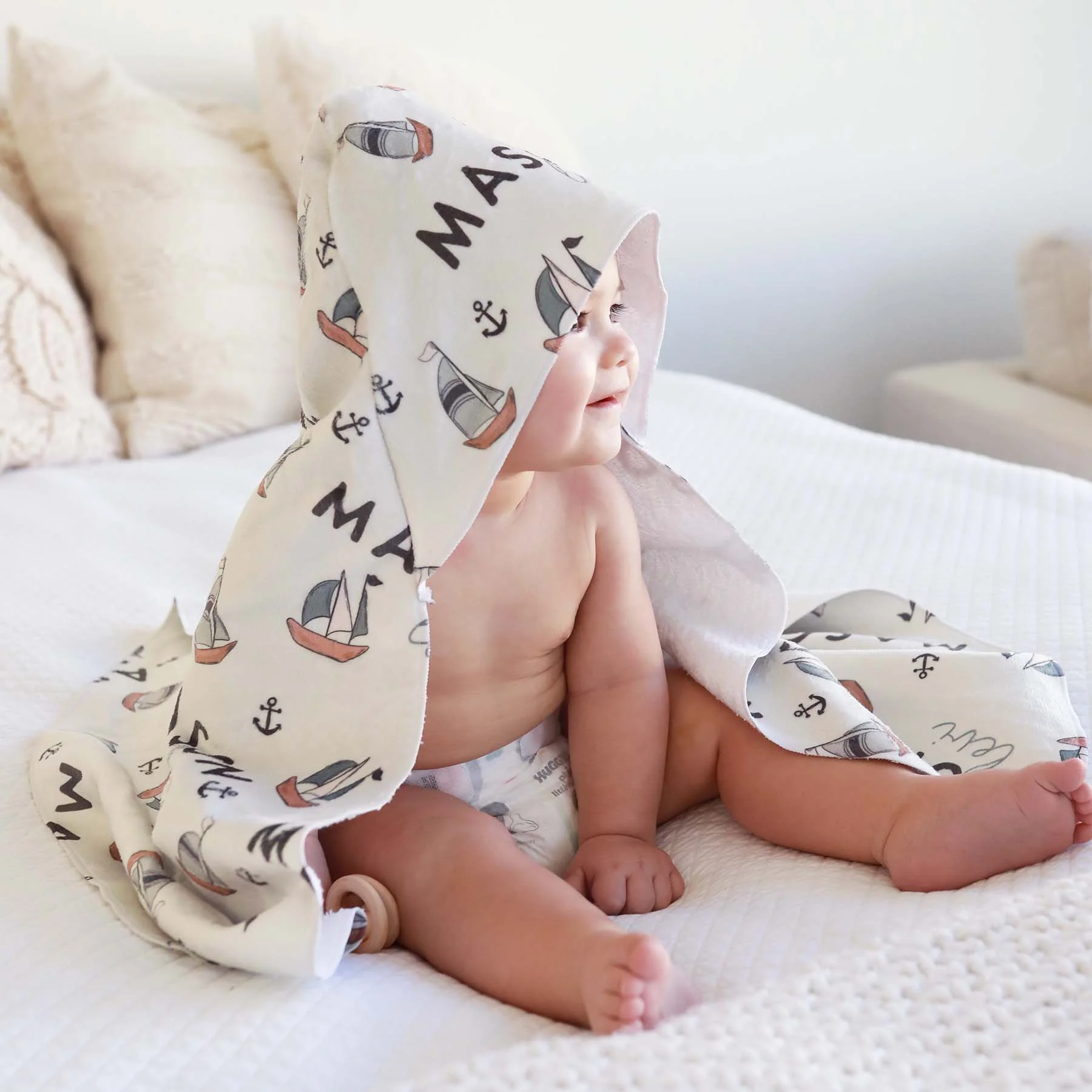 Personalized Hooded Towel | Set Sail