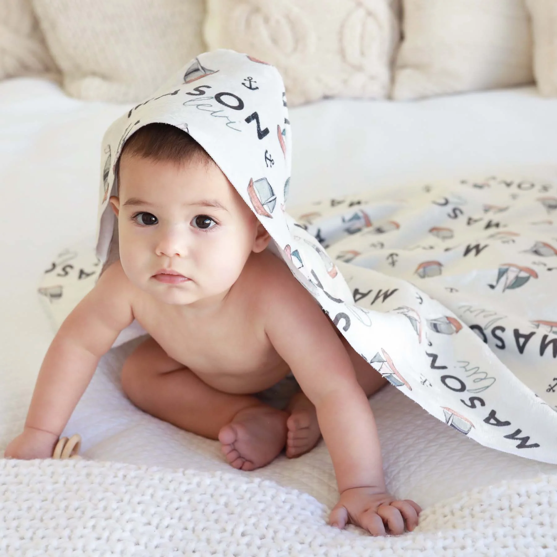 12747-personalized-hooded-towel-set-sail-1.webp
