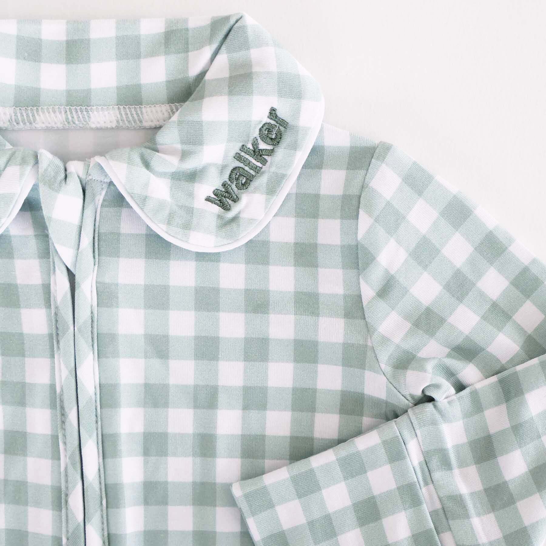 13228-peter-pan-collar-zipper-footie-moss-gingham-1.webp