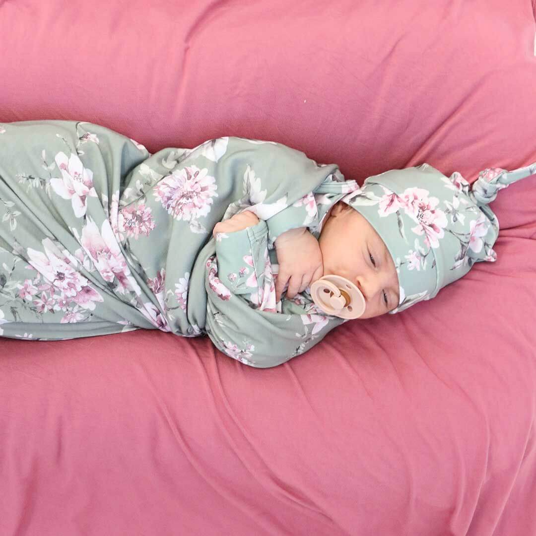13707-saylor-s-sage-blush-floral-oversized-swaddle-blanket-1.webp