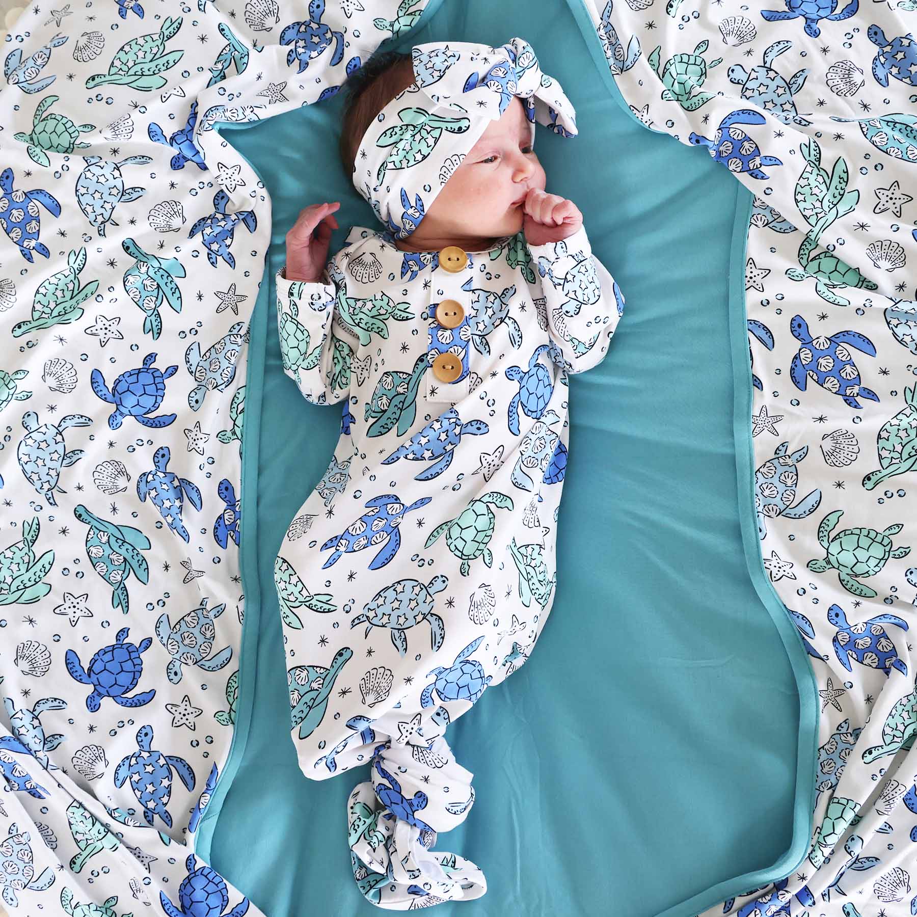Sea Turtle Splash Newborn Baby Knot Gown & Hat Set