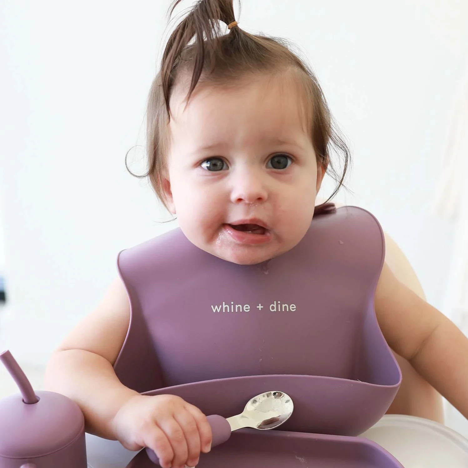 13852-silicone-sayings-baby-bibs-1.webp