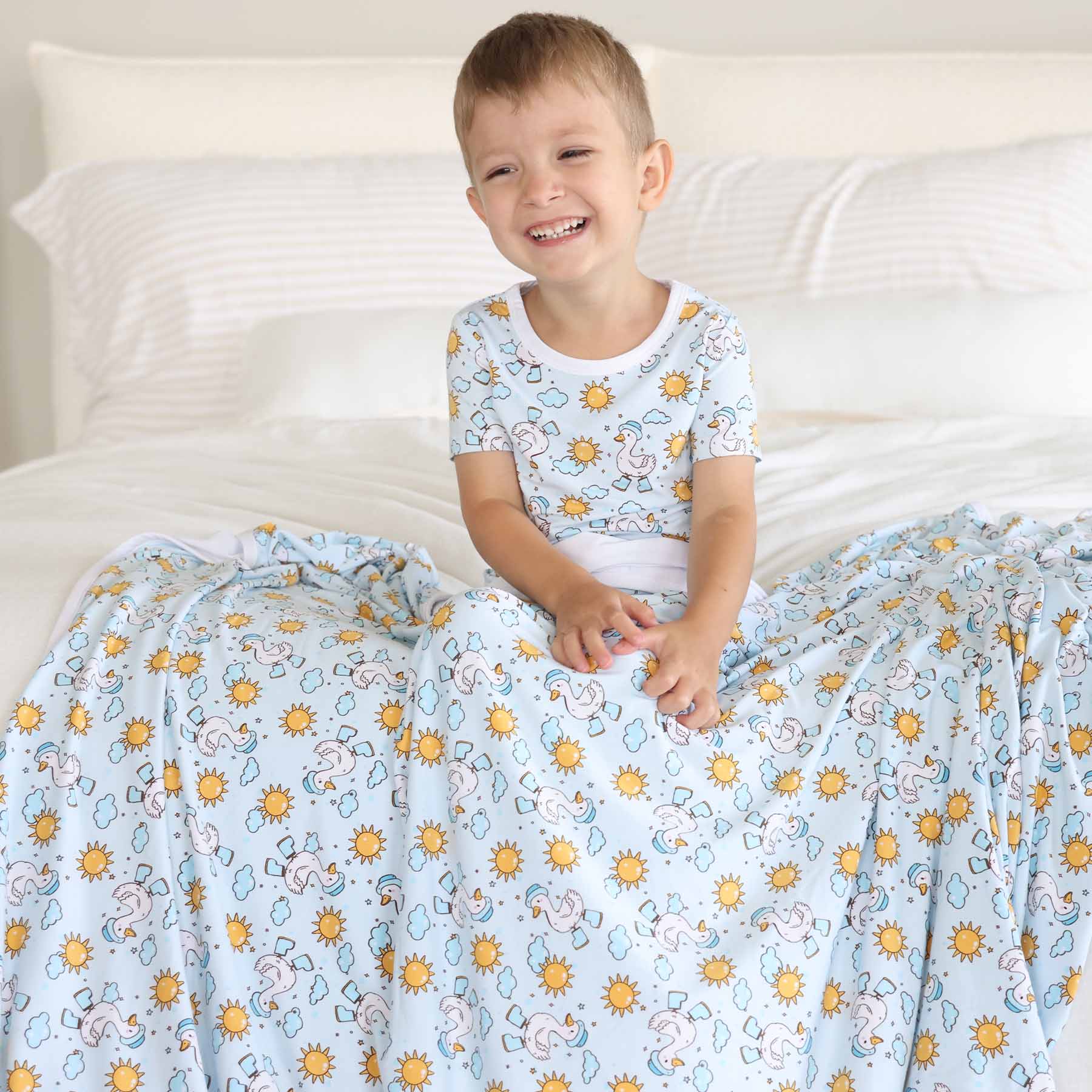 13911-silly-goose-double-sided-bamboo-blanket-blue-1.jpg