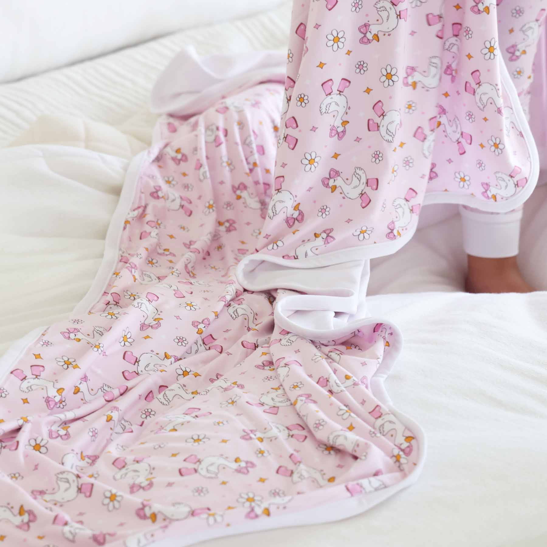 13912-silly-goose-double-sided-bamboo-blanket-pink-1.jpg