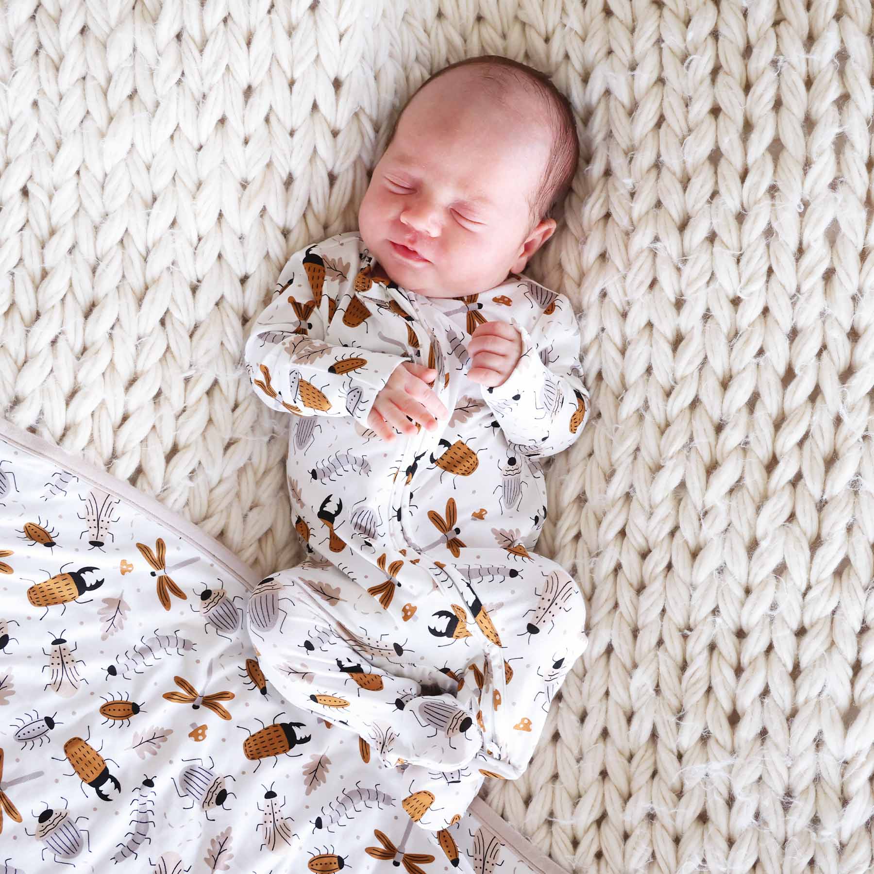 Snuggle Bug Zipper Footie