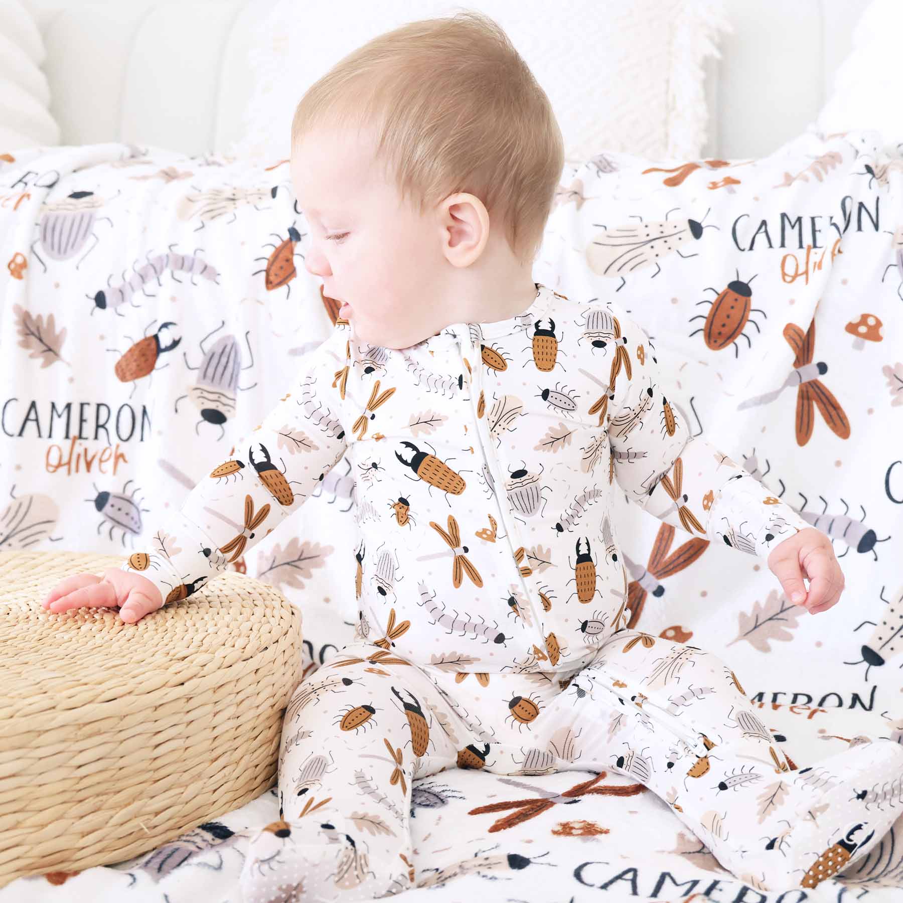 14035-snuggle-bug-zipper-footie-1.jpg