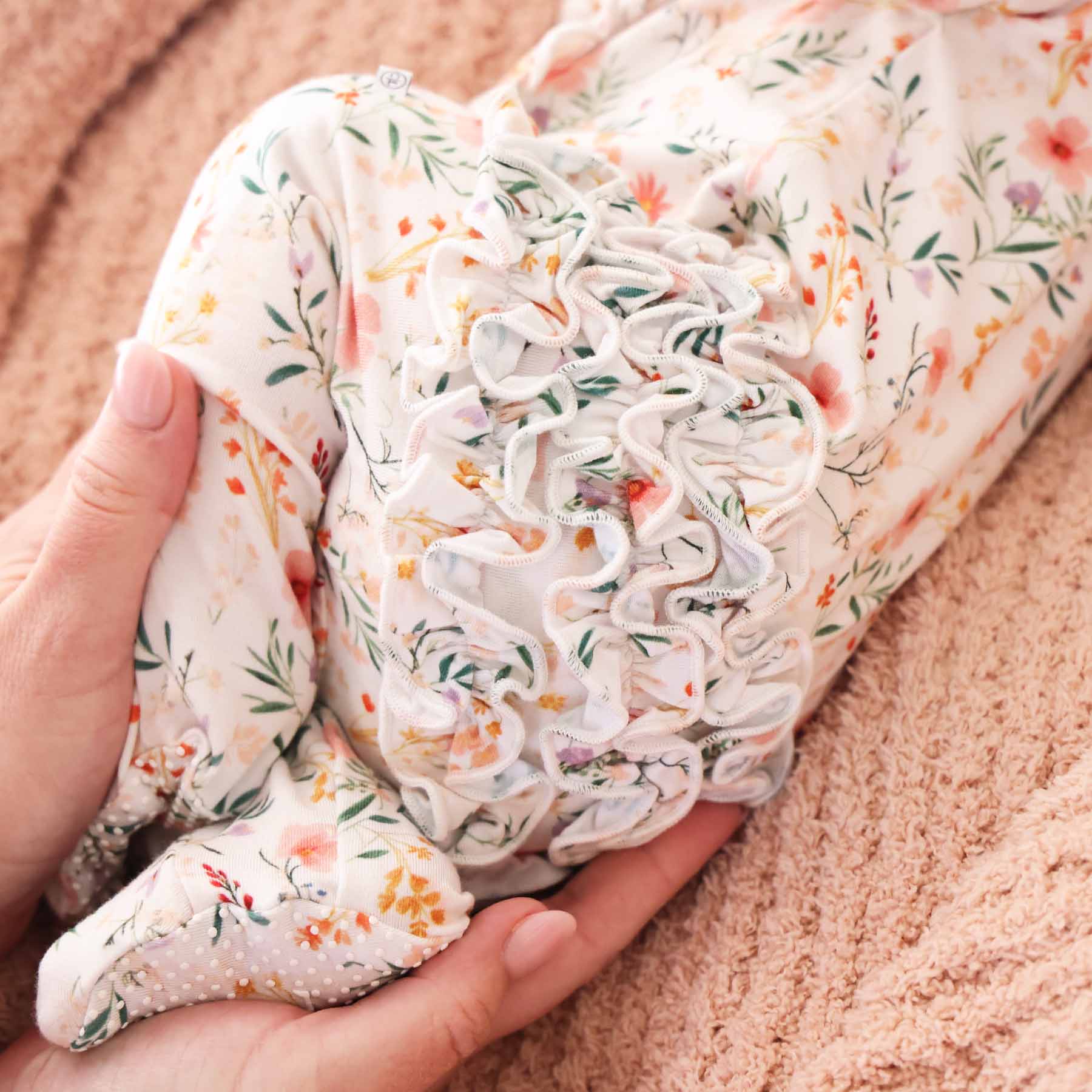 9549-girl-ruffle-zipper-footies-best-sellers-40.jpg