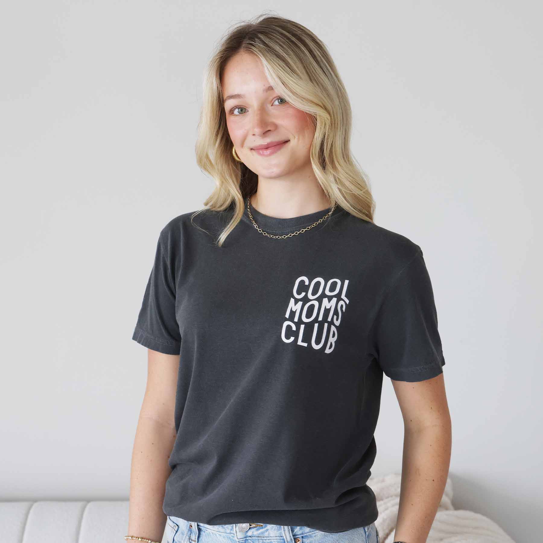 1977-cool-moms-club-graphic-tee-pepper-1.jpg