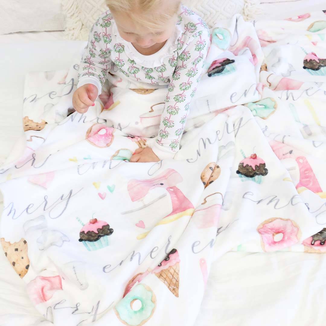 3648-bella-s-bake-shop-personalized-toddler-blanket-1.jpg