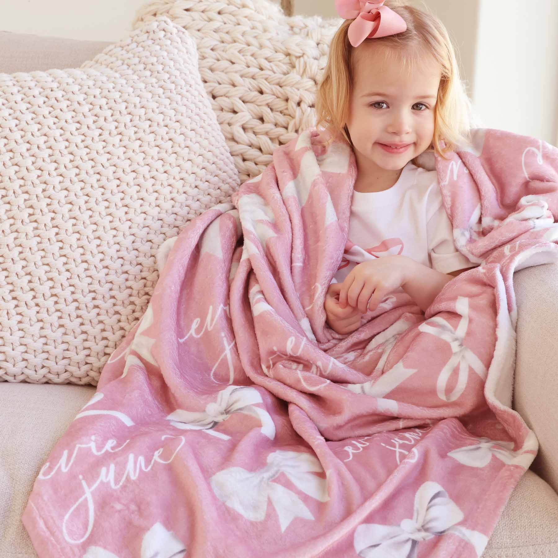 3684-bow-personalized-kids-blanket-1.jpg