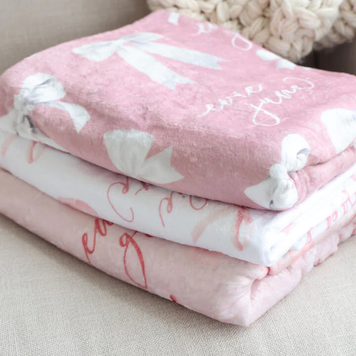 3684-bow-personalized-kids-blanket-1.jpg