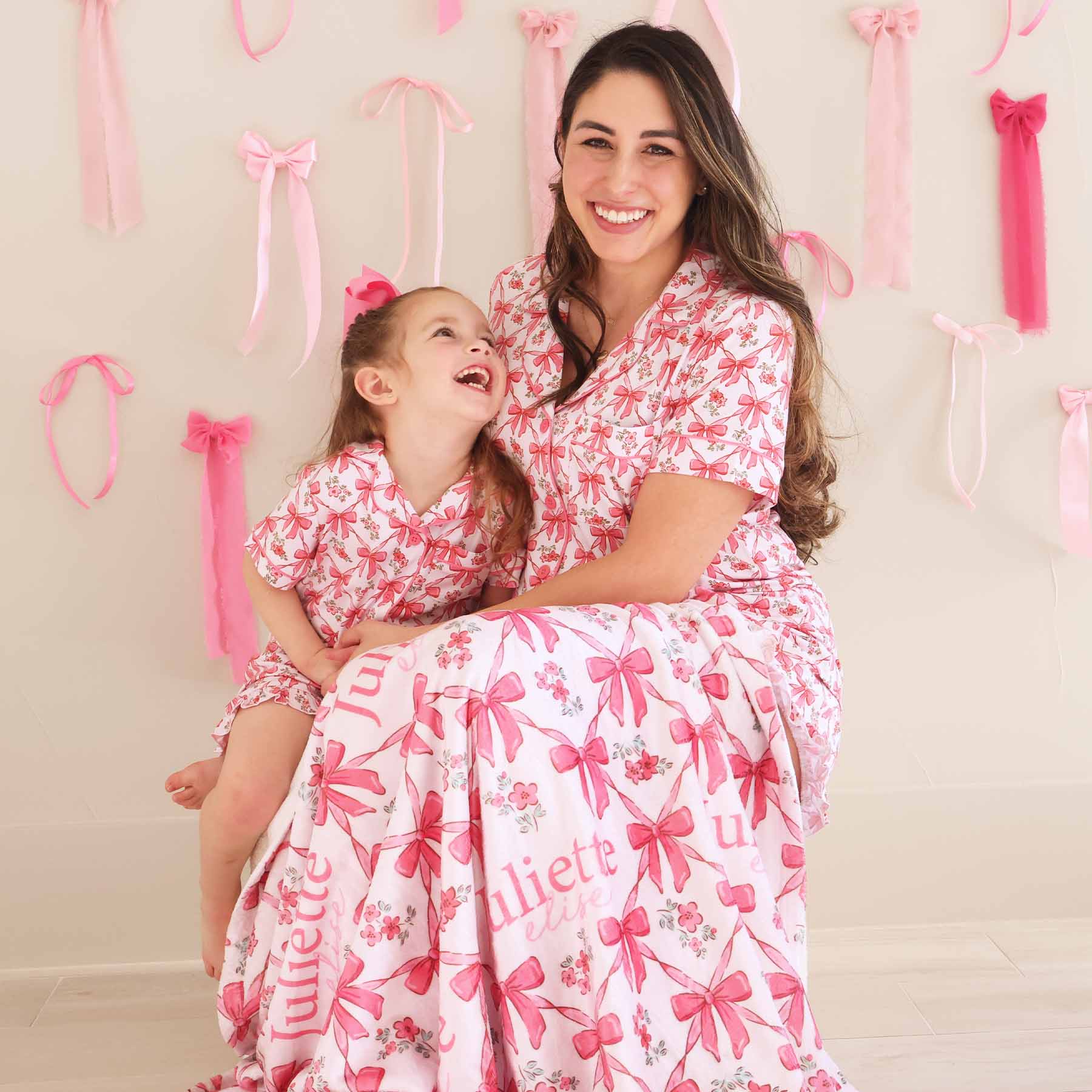 4259-bow-besties-personalized-kids-blanket-1.jpg