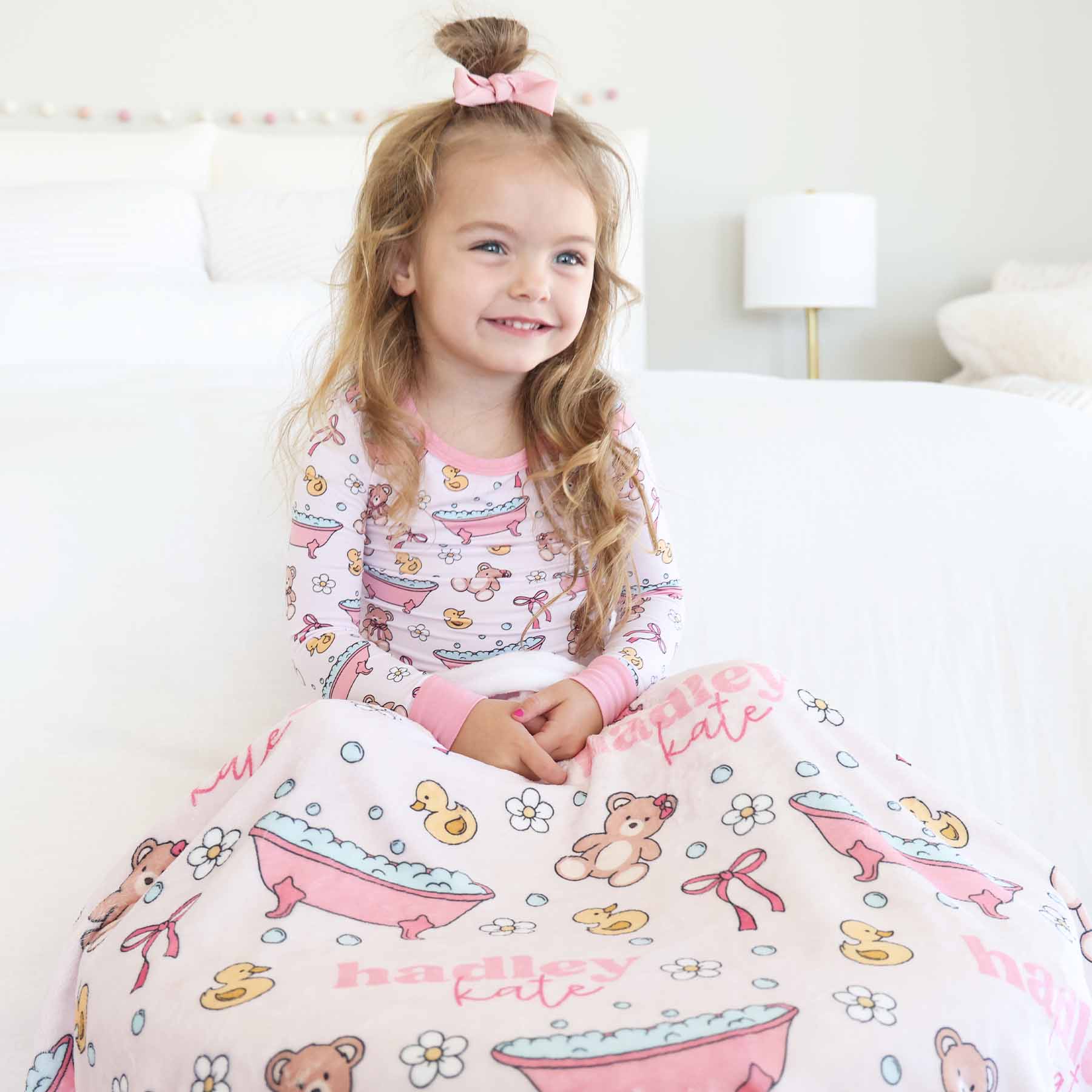 4268-bathtime-besties-personalized-kids-blanket-pink-1.jpg