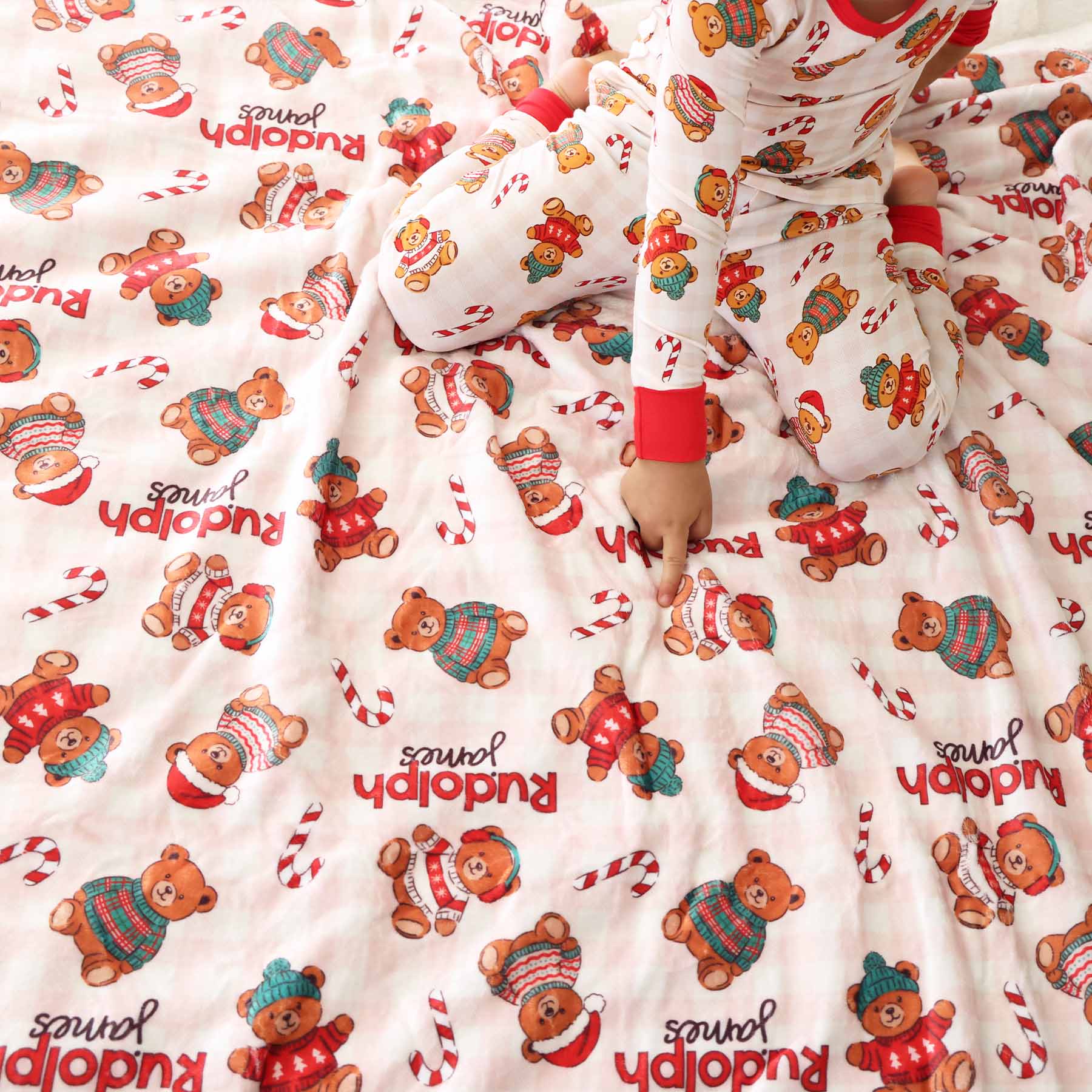 4295-beary-christmas-personalized-kids-blanket-neutral-1.jpg
