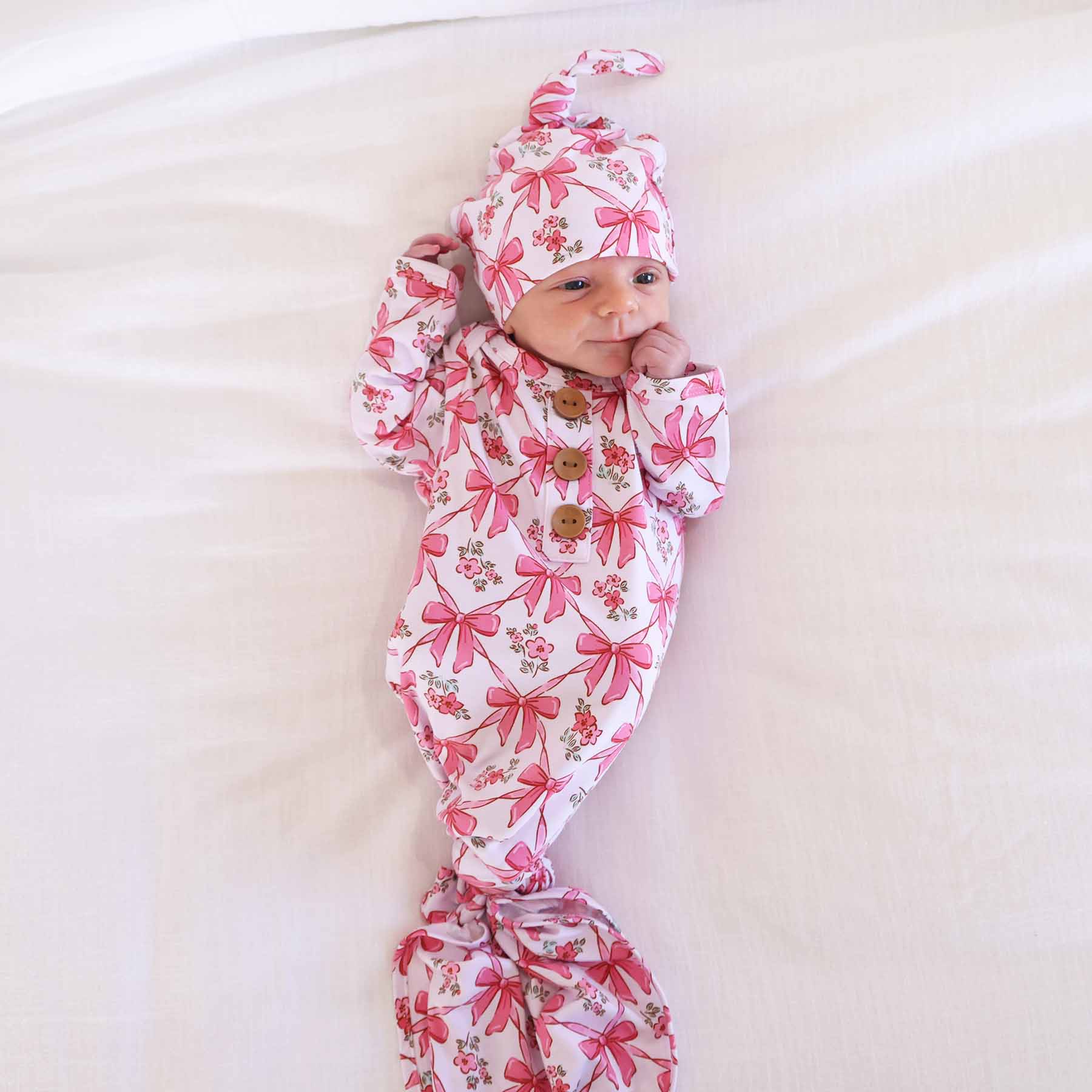 5052-bow-besties-newborn-baby-knot-gown-hat-set-1.jpg