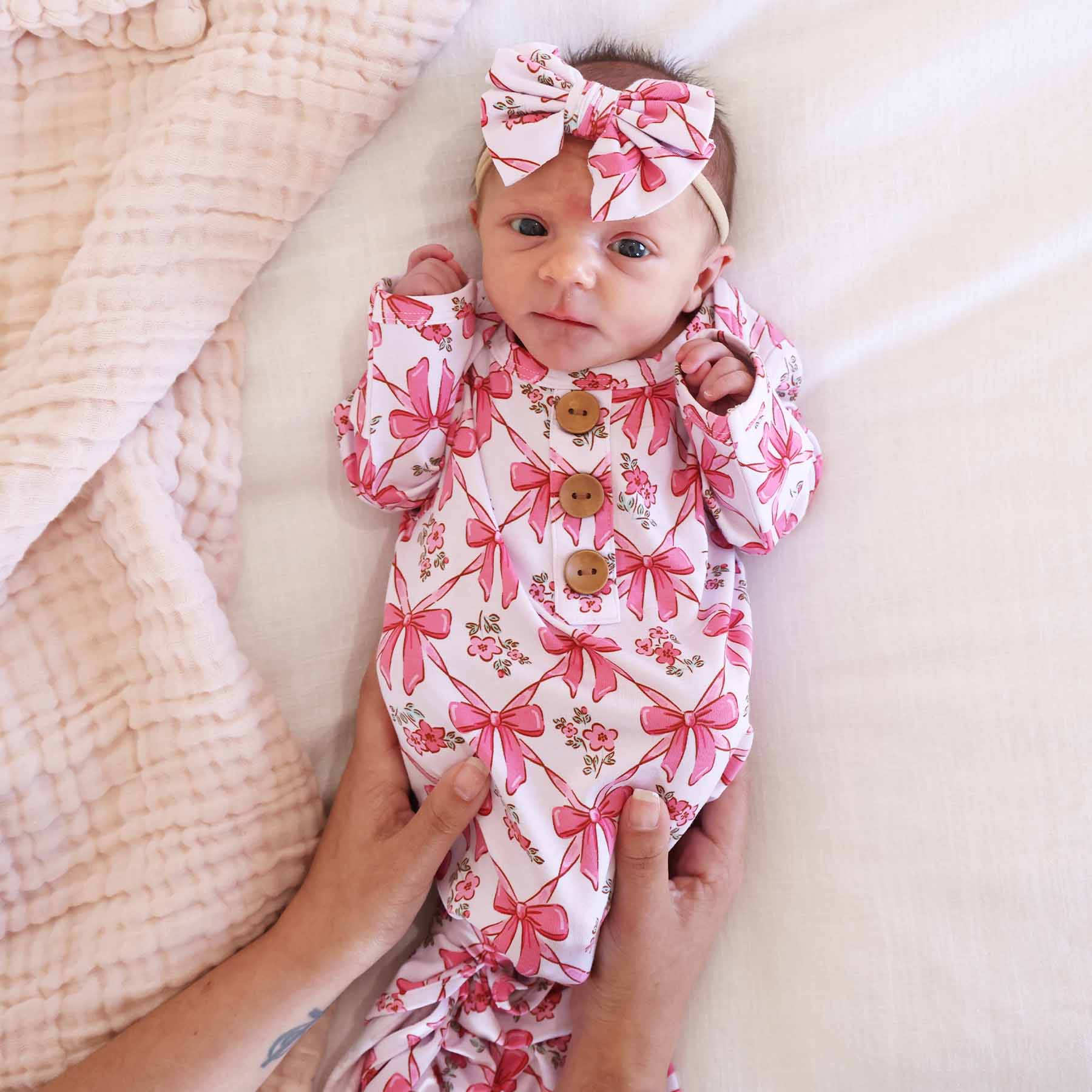 5052-bow-besties-newborn-baby-knot-gown-hat-set-1.jpg