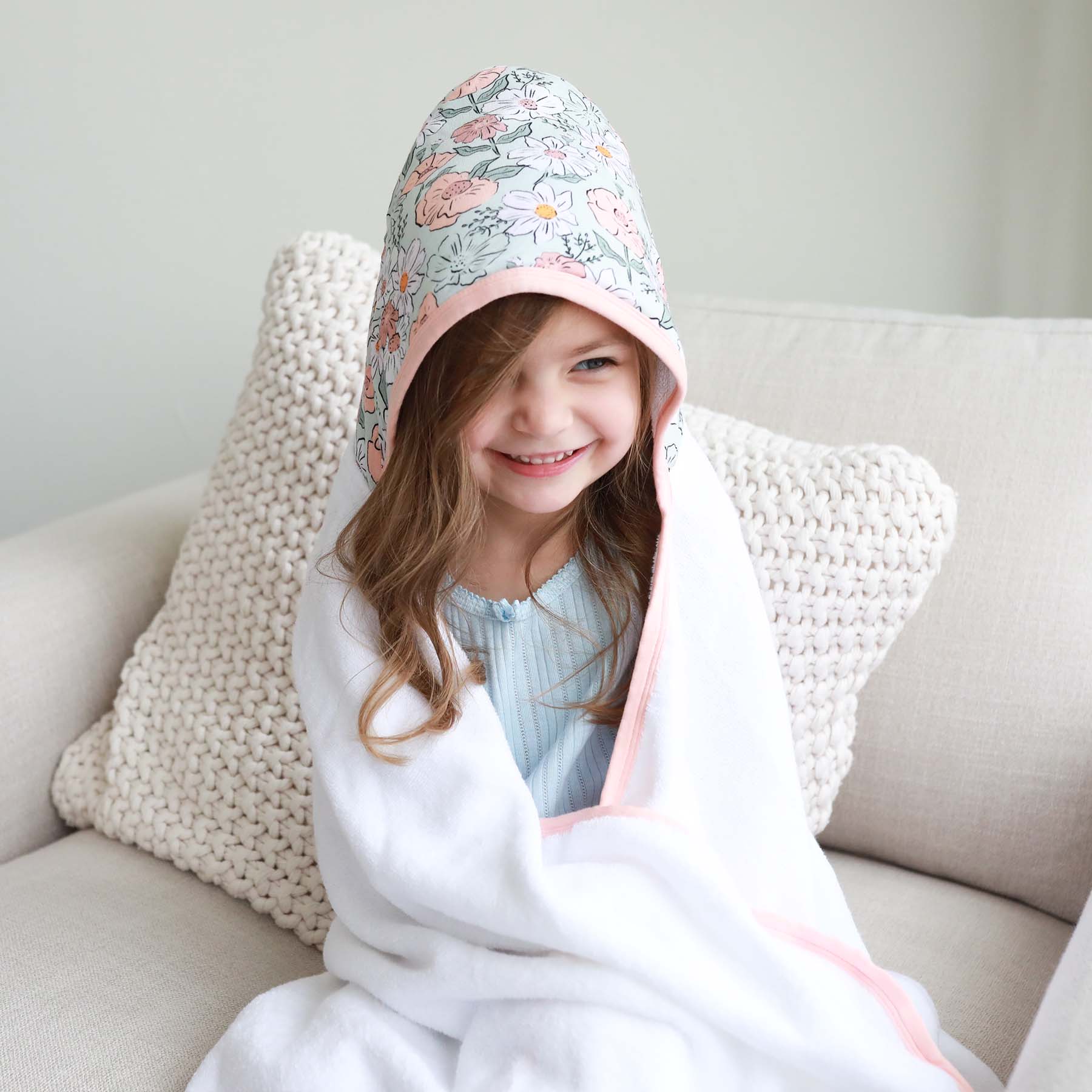 5107-bamboo-hooded-towel-peach-poppies-1.jpg
