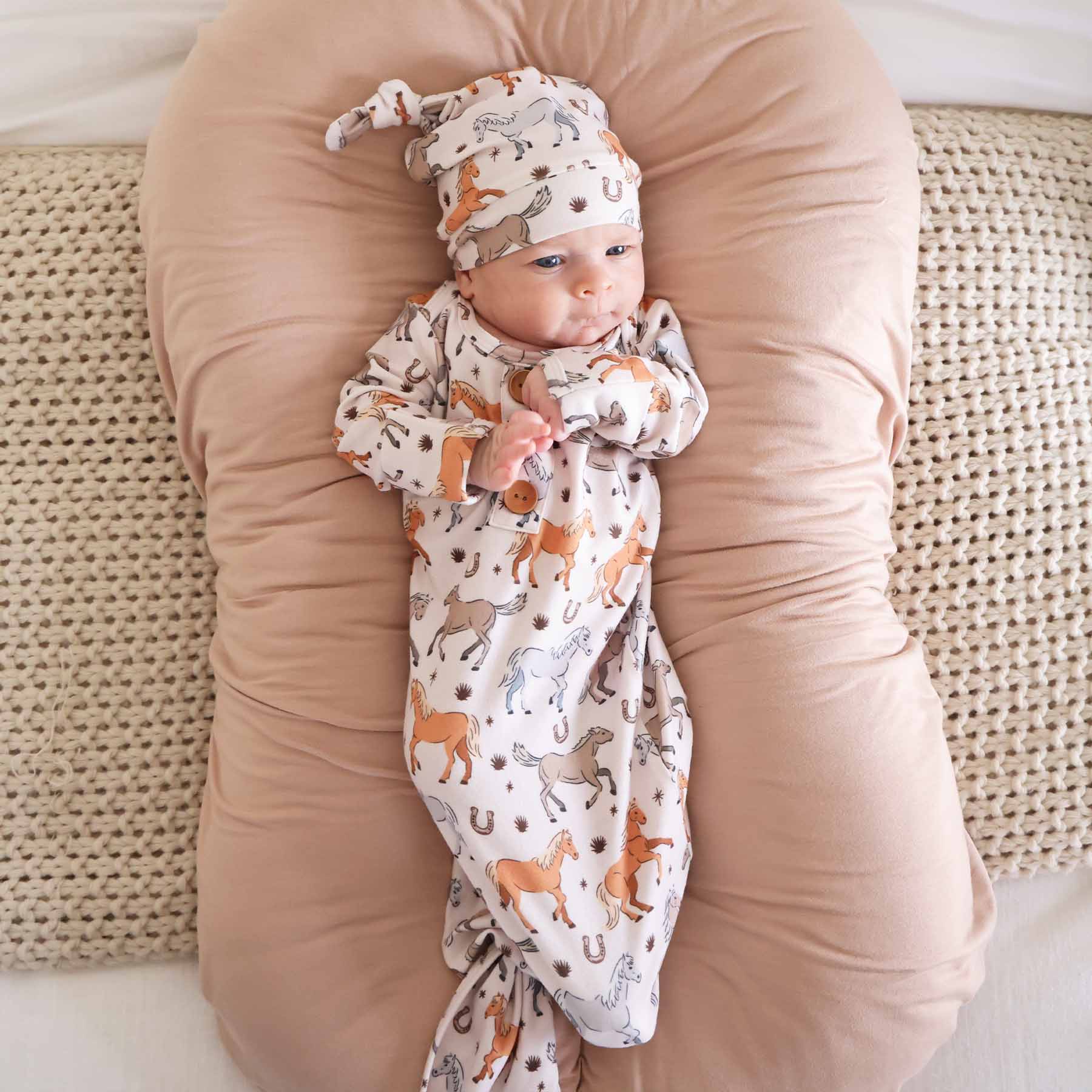 5110-p-s-ponies-newborn-baby-knot-gown-hat-set-1.jpg