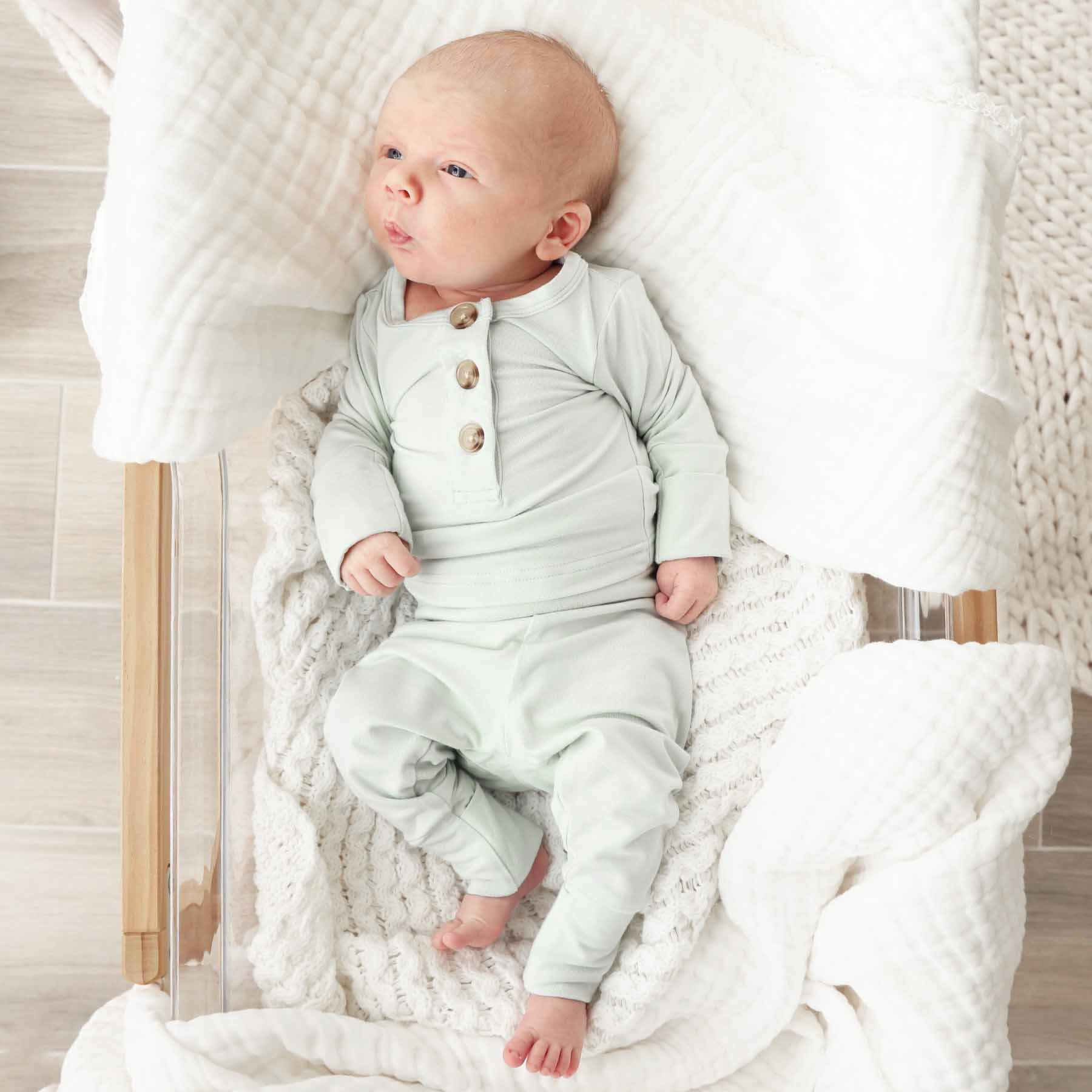 6479-2pc-bamboo-button-top-bottom-1.webp