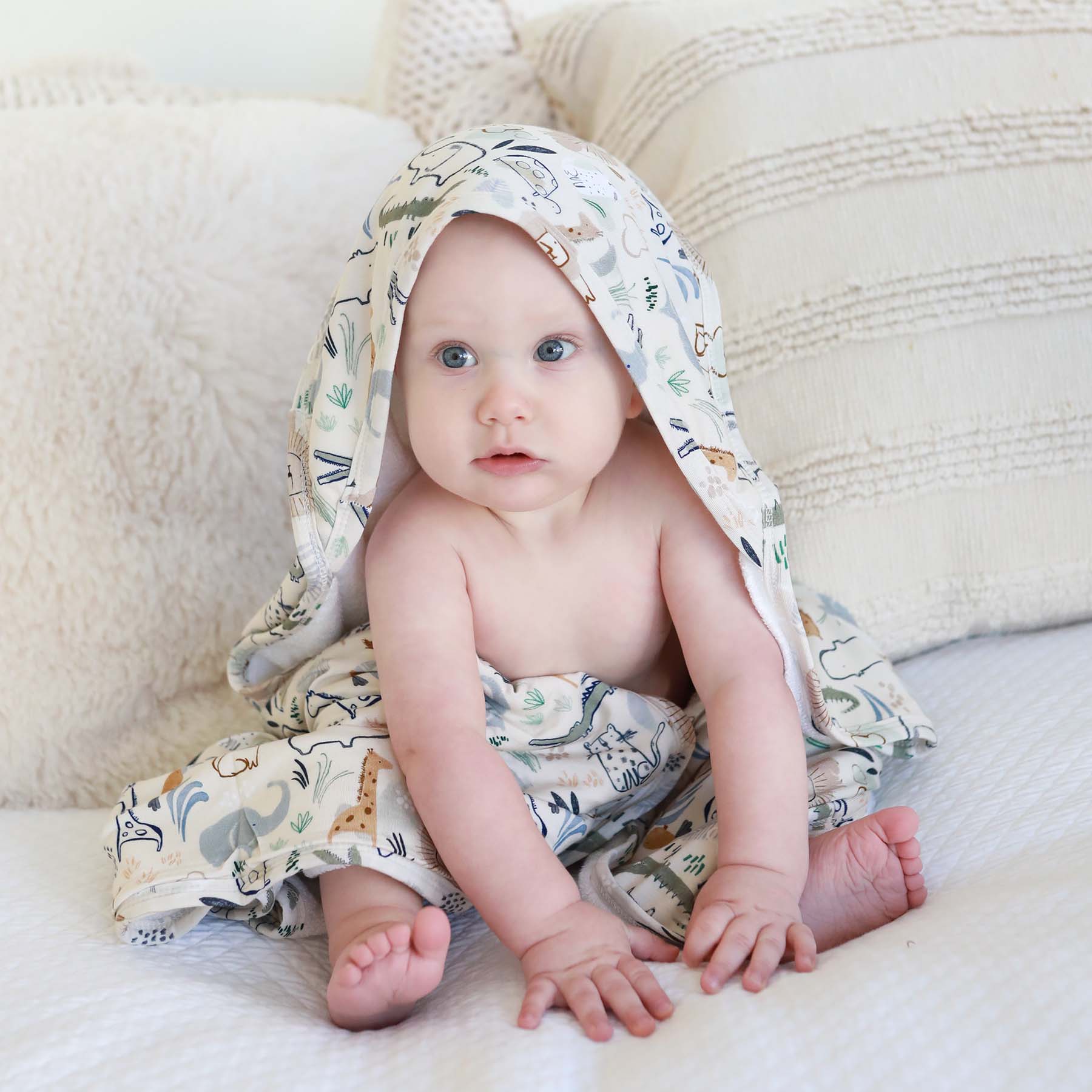 7004-bamboo-hooded-towel-into-the-wild-1.jpg