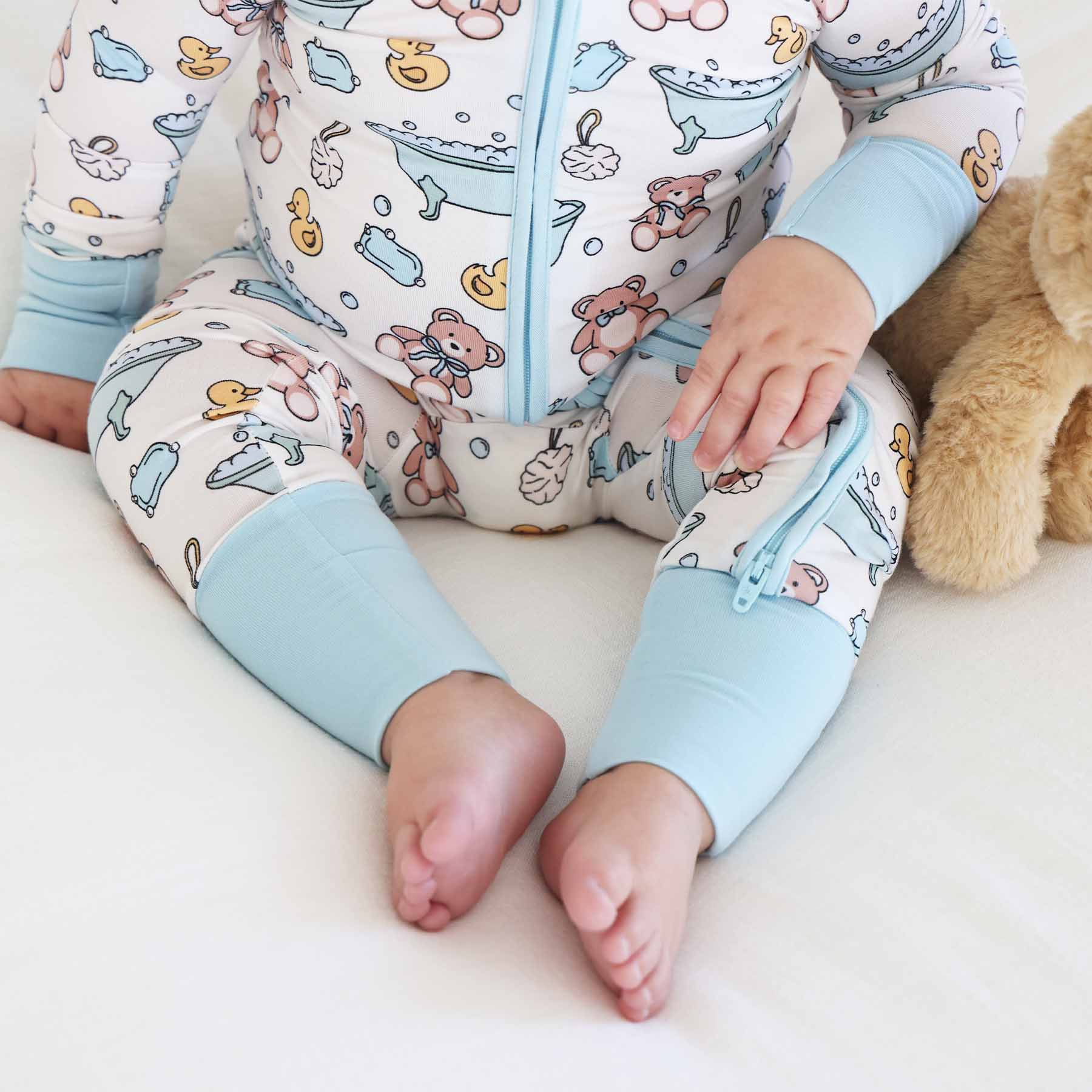 7084-bathtime-besties-convertible-zip-romper-blue-1.jpg