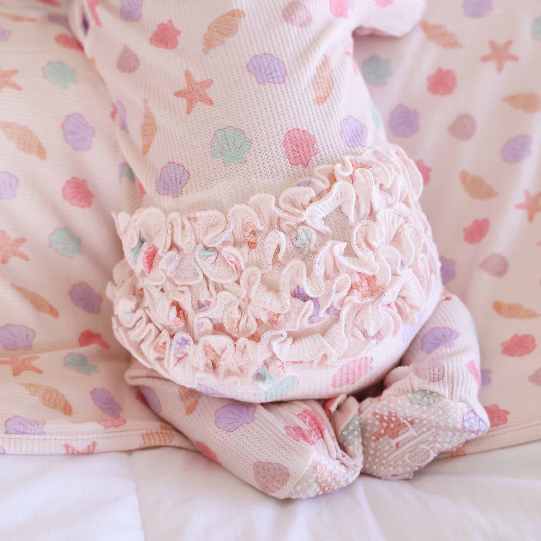 7137-beachy-bamboo-waffle-zipper-footies-1.jpg