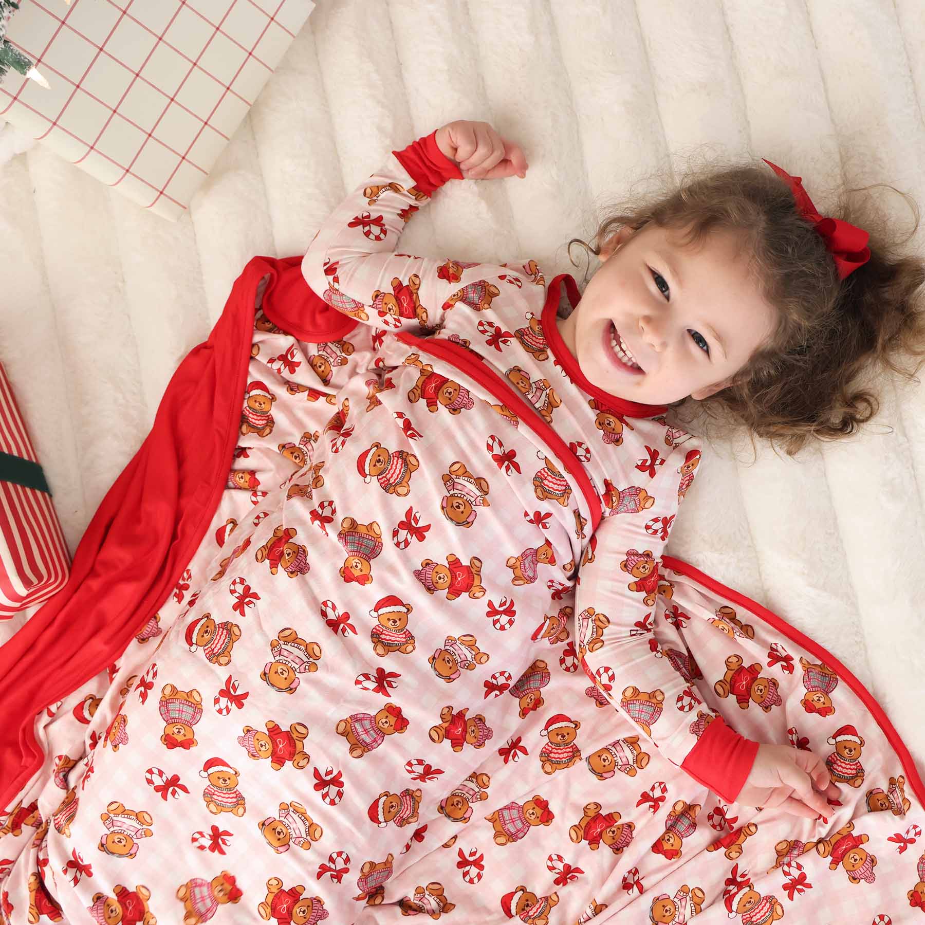 7162-beary-christmas-double-sided-bamboo-blanket-pink-1.jpg