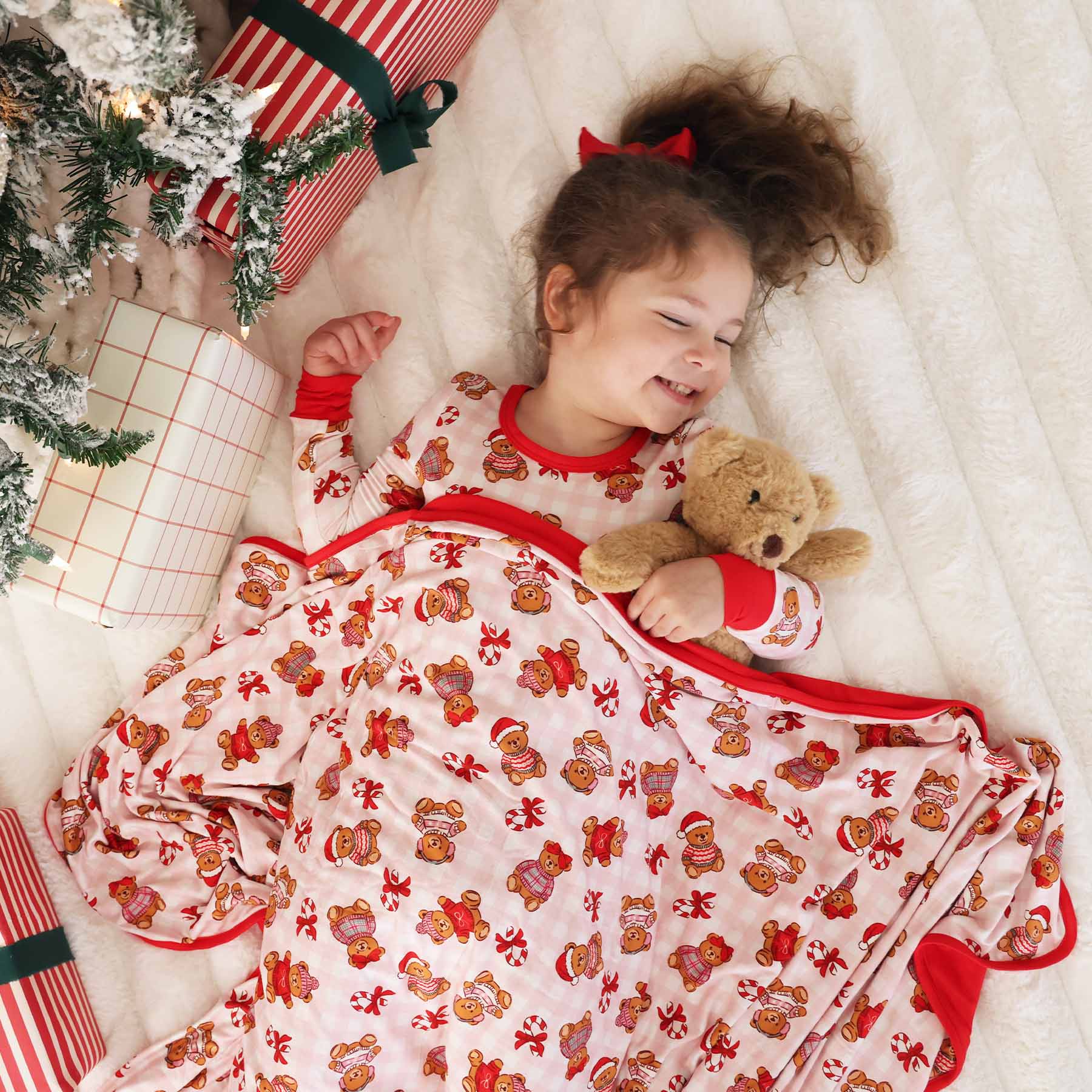 7162-beary-christmas-double-sided-bamboo-blanket-pink-1.jpg