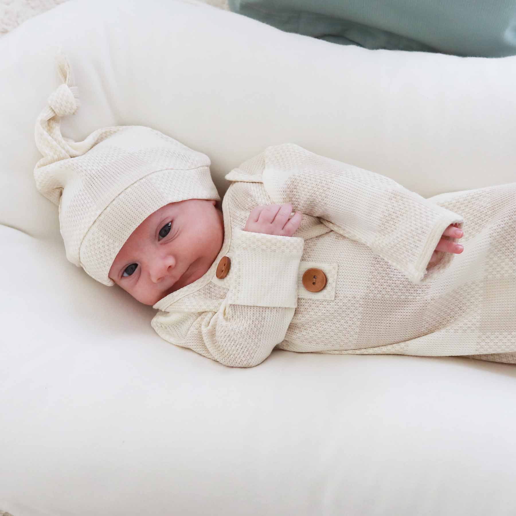 7253-big-check-bamboo-waffle-newborn-baby-knot-gown-hat-set-sand-1.jpg