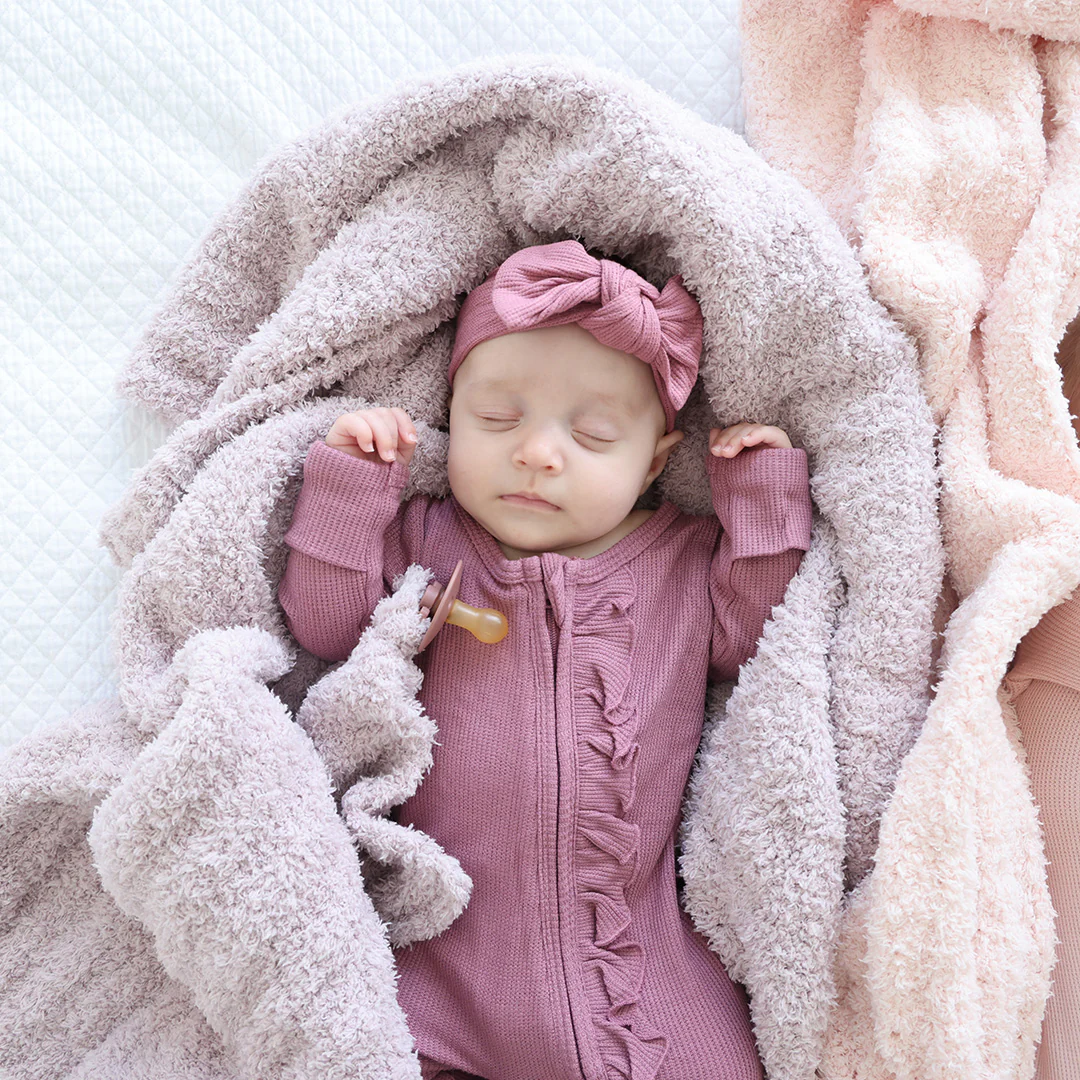 8548-cuddlelane-luxe-blankets-dusty-purple-1.webp
