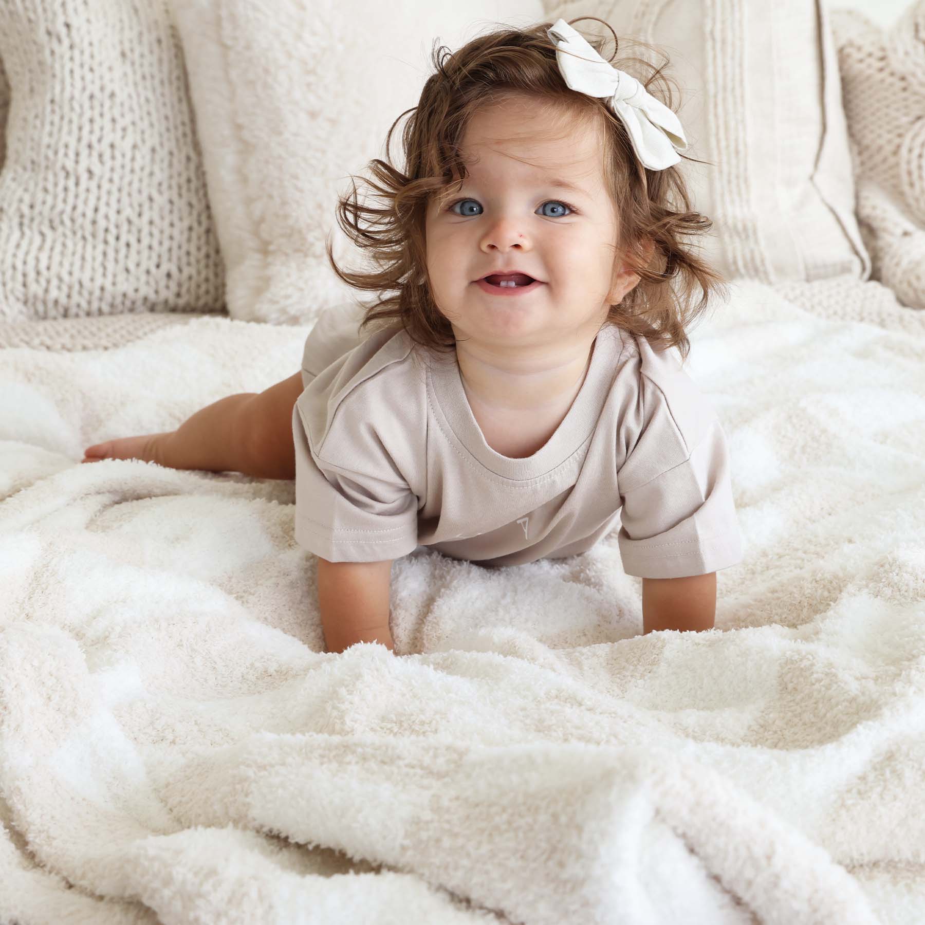 8604-cuddlelane-luxe-blankets-toffee-check-1.jpg