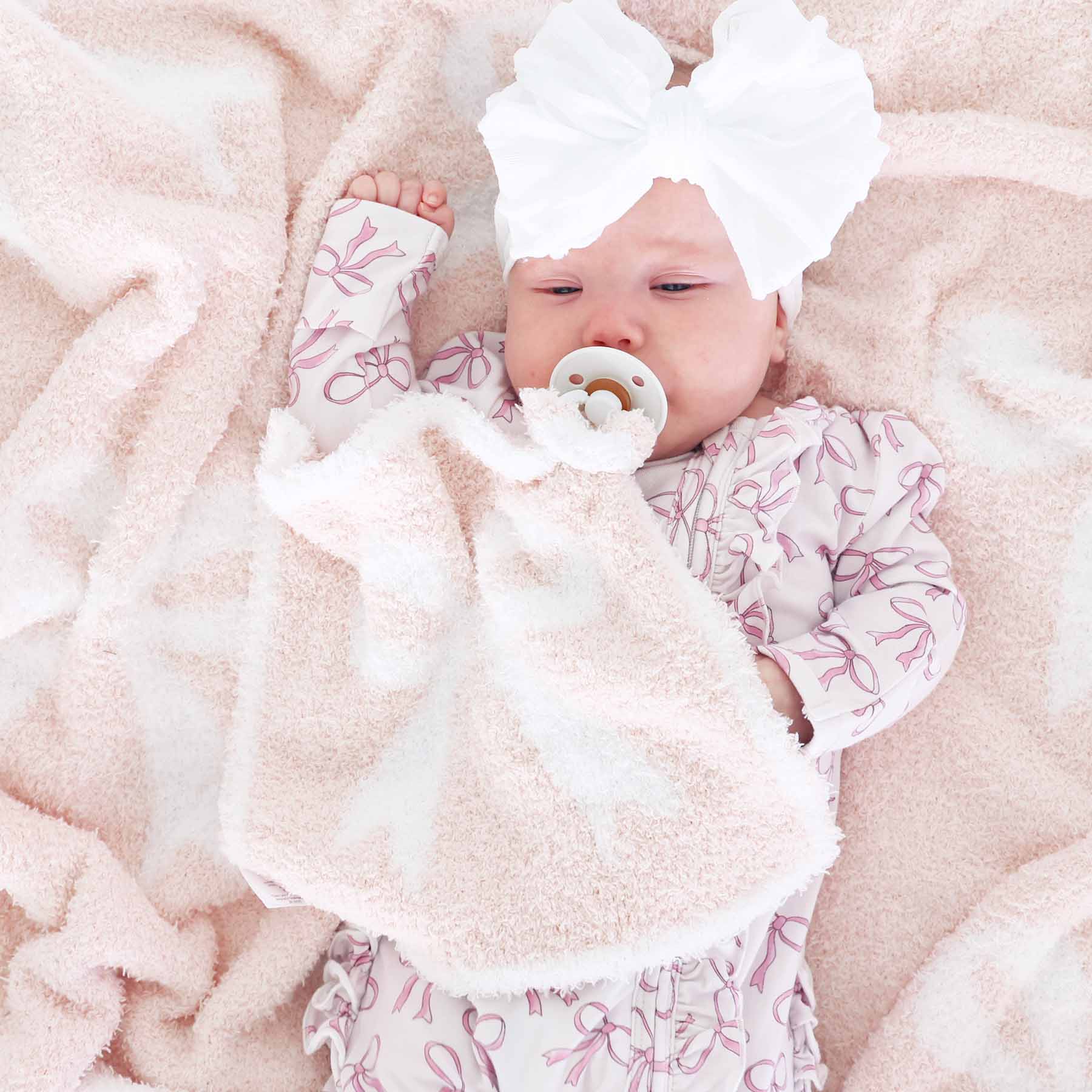 8609-cuddlelane-luxe-lovey-bows-1.jpg