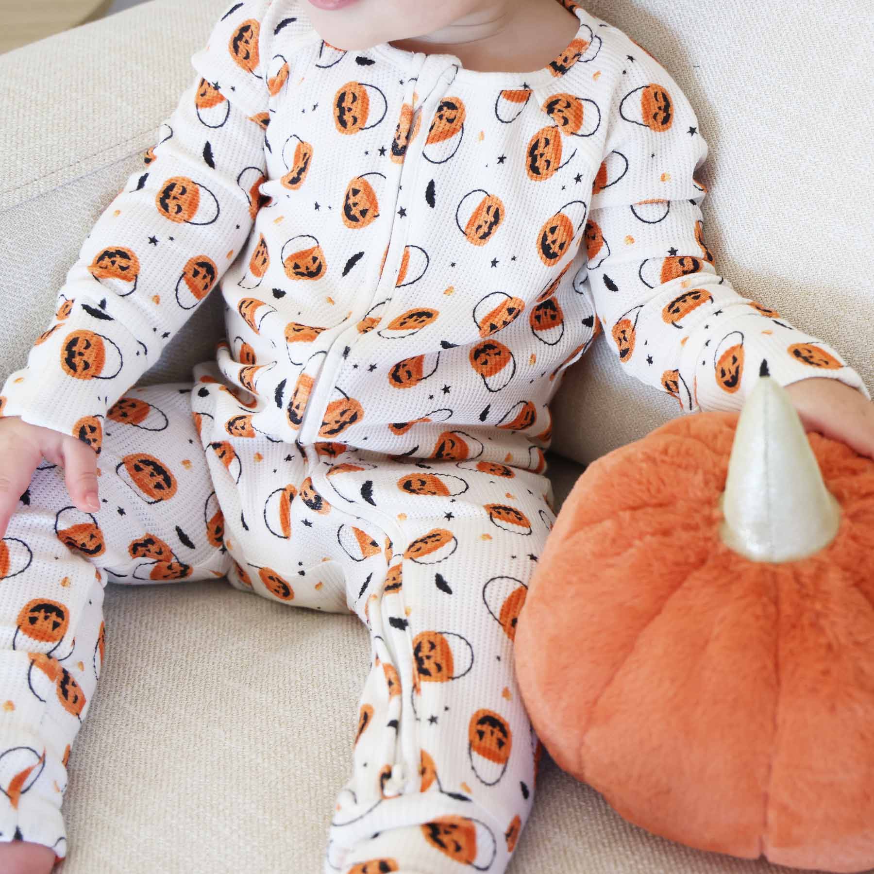 9825-trick-or-treat-18-24-months-trick-or-treat-18-24-months-variation-1.jpg
