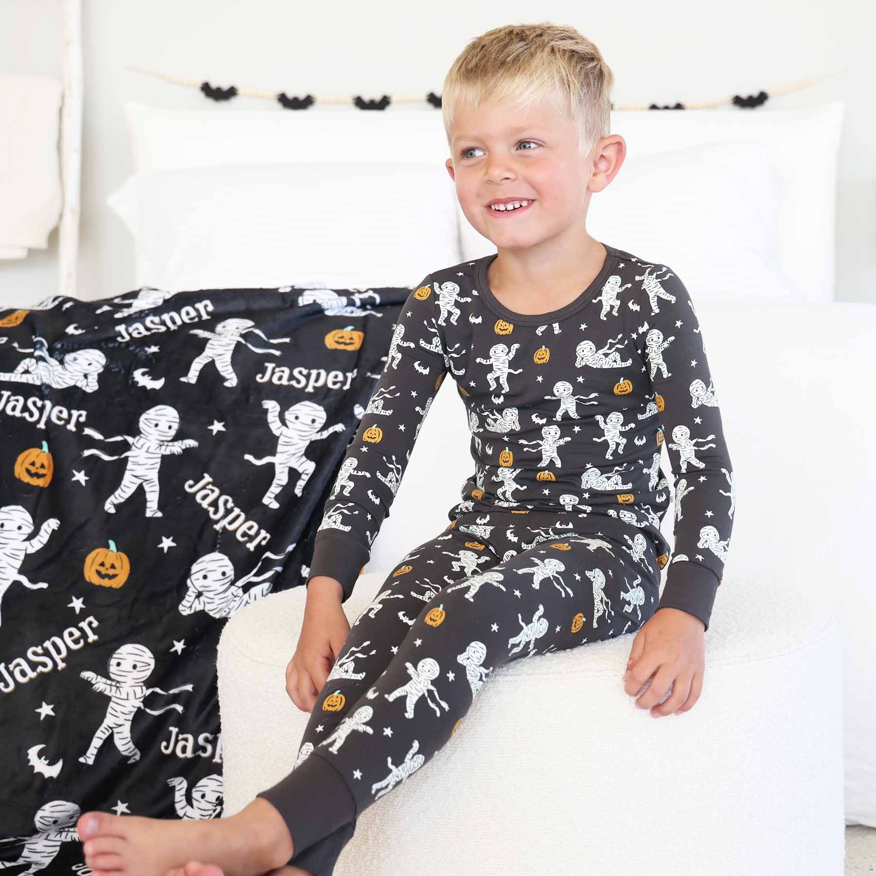 9841-halloween-two-piece-pajama-sets-1.jpg
